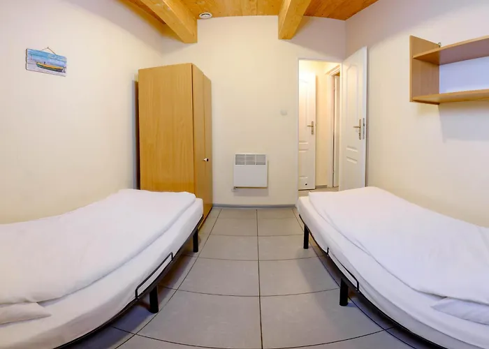 Ajna Park W Uzdrowisku Chata