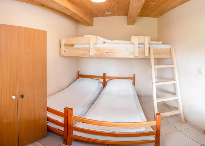 Ajna Park W Uzdrowisku Kolobřeh