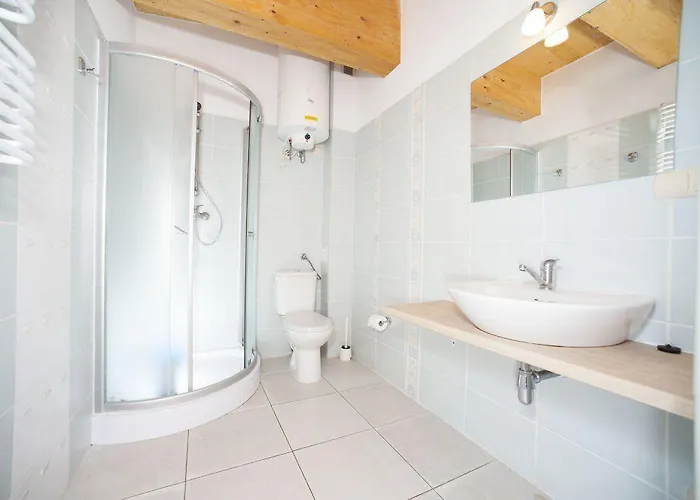 Ajna Park W Uzdrowisku Chata