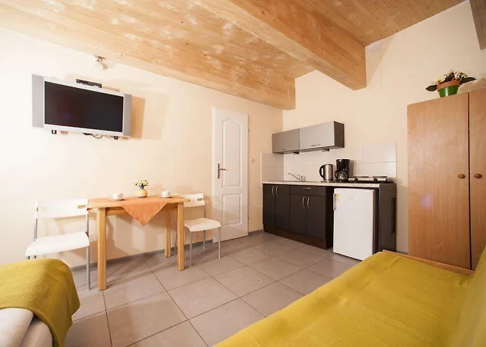 Chata Ajna Park W Uzdrowisku Kolobřeh