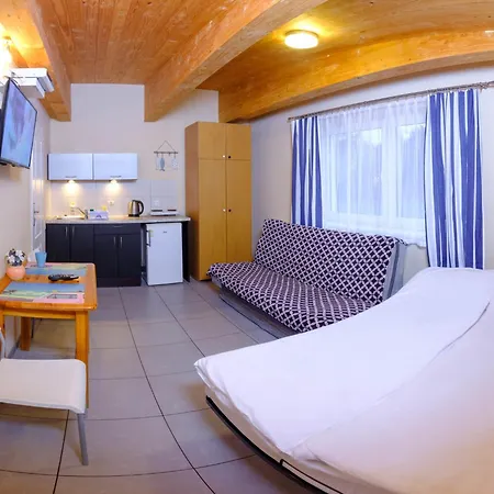 Ajna Park W Uzdrowisku Gerendaház *